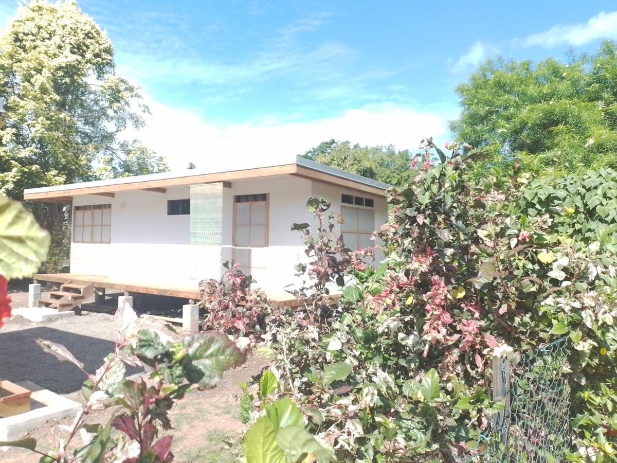 Temaeva Lodge Nuku Hiva Exteriör bild